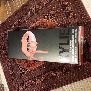 Lip stick & Lip Liner in color "One Wish"